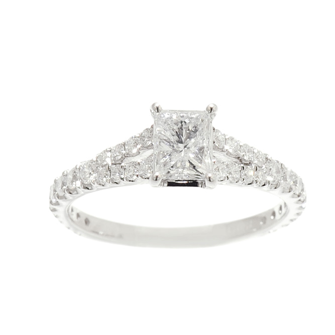 1R160509-8 Diamond Ring