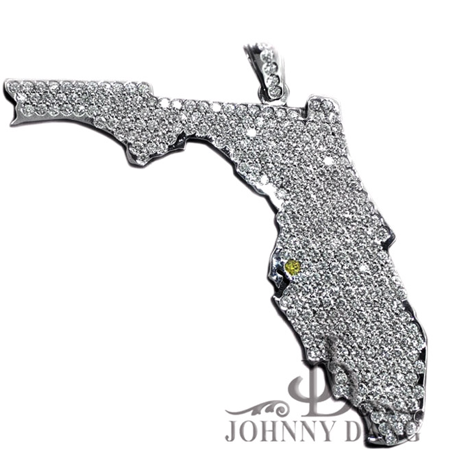 CJ-0070- \"Florida Map\" Round Diamond Charm Set in Prong Setting