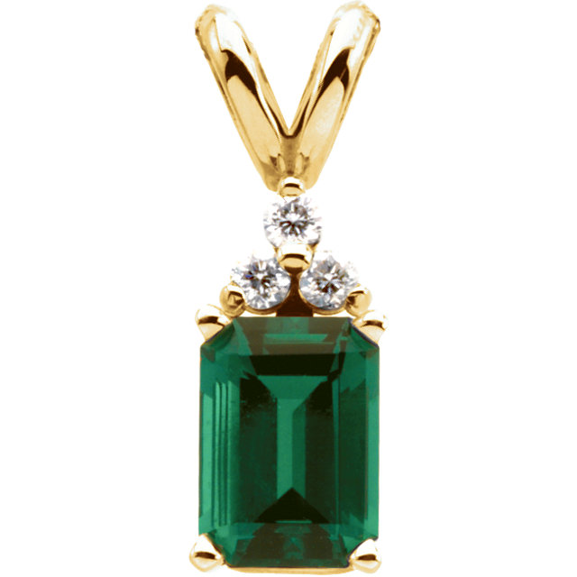 JDSP-67671 Emerald and Diamond Pendant