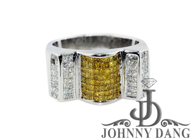 R-0117 - Johnny Dang Custom Diamond Ring