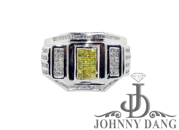 R-0120 - Johnny Dang Custom Diamond Ring