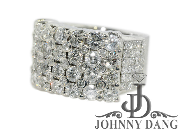R-0123  Johnny Dang Custom Diamond Ring