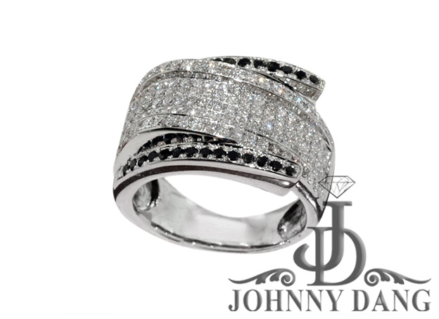 MR-0022 - Johnny Dang Custom Diamond Ring