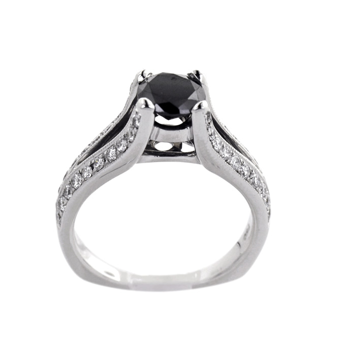R1400092 - Diamond Ring